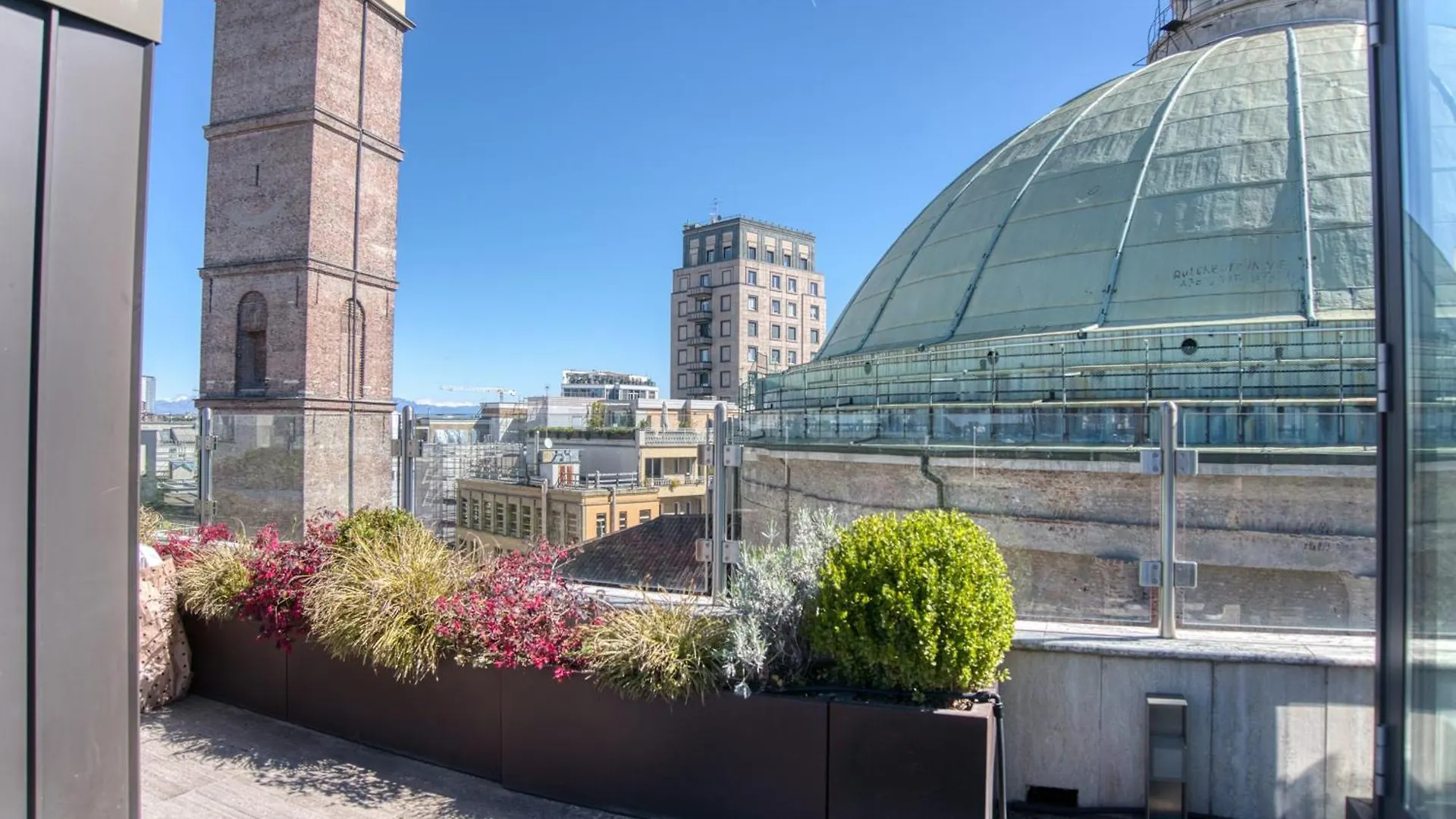 Corso Vittorio Emanuele Stunning Penthouse - Exclusive Living In Milan Apartment