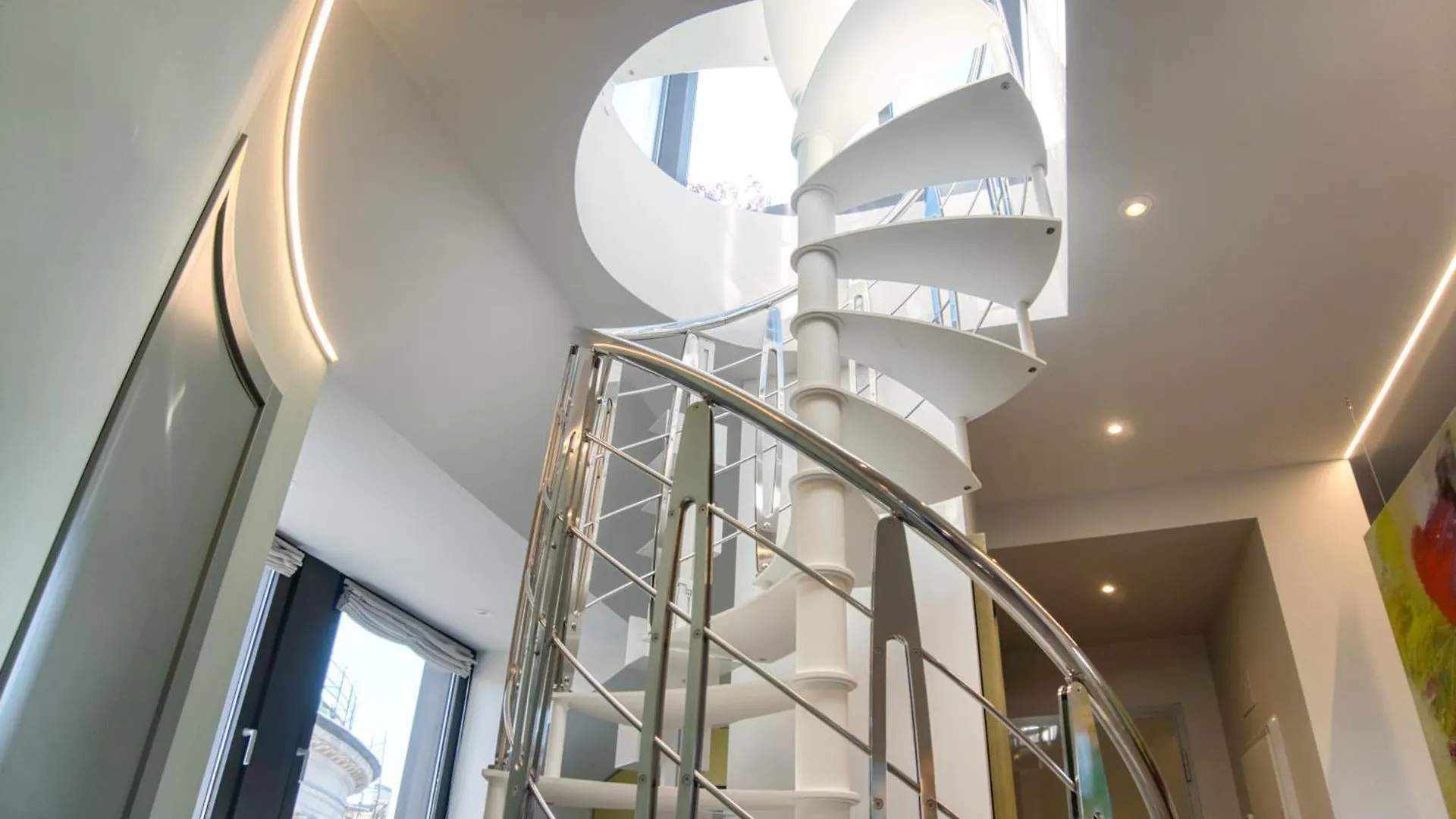 Corso Vittorio Emanuele Stunning Penthouse - Exclusive Living In Milan Apartment